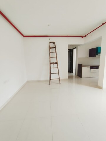 Room in 2 BHK Apartment at Puranik Rumah Bali, Ghodbunder Road – for Sale