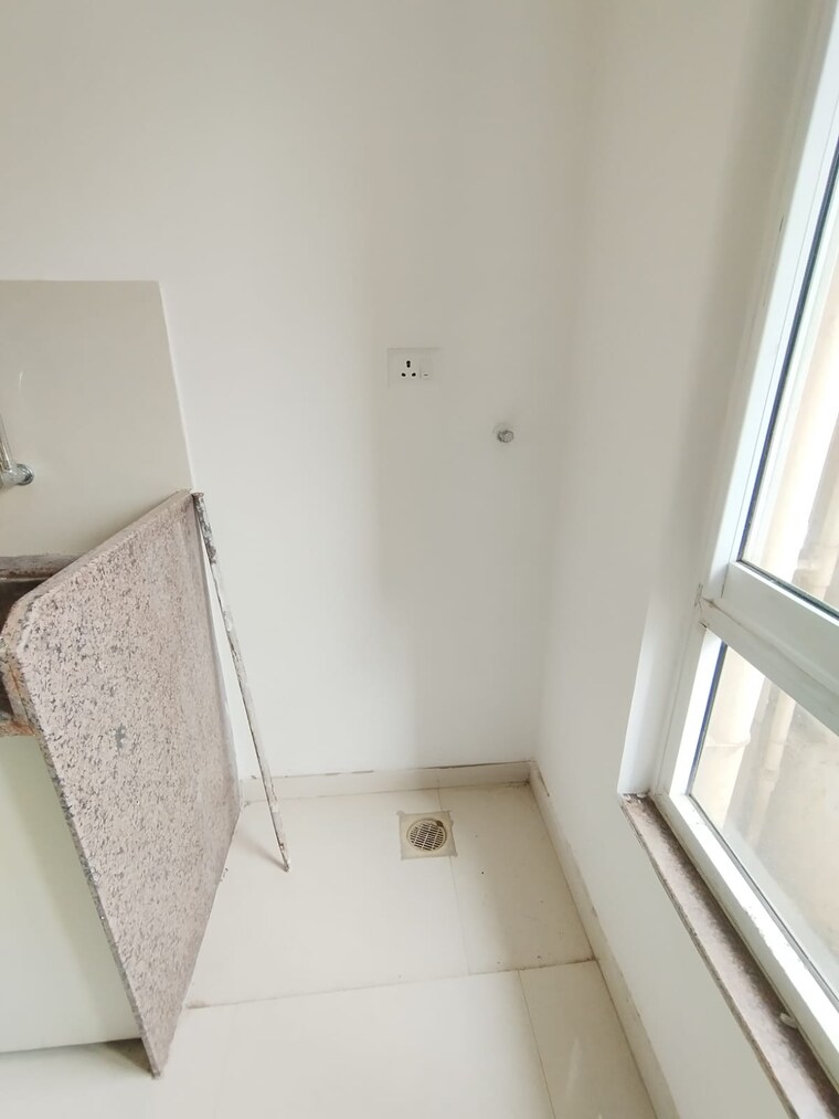 Bathroom, puranik-rumah-bali 2 Bedroom 670 Sq.Ft. Apartment In Ghodbunder Road Thane 9044866