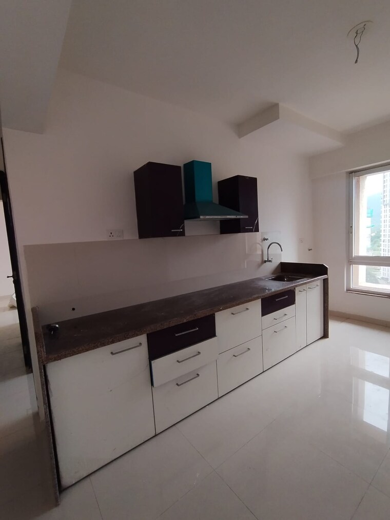 Kitchen, puranik-rumah-bali 2 Bedroom 670 Sq.Ft. Apartment In Ghodbunder Road Thane 9044866