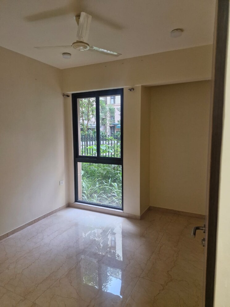 Room, dosti-west-county-phase-4-dosti-pine 2 Bedroom 695 Sq.Ft. Apartment In Balkum Pada Thane 9045124