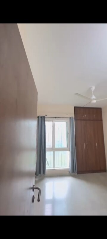 Room in 2 BHK Apartment at Dosti West County Phase 4 Dosti Pine, Balkum Pada – for Rent