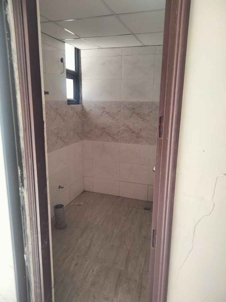 Bathroom, charms-castle-phase-ii 3 Bedroom 1450 Sq.Ft. Apartment In Raj Nagar Extension Ghaziabad 9045201