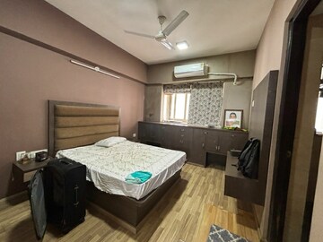 Bedroom in 3 BHK Apartment at Lodha Golflinks, Dombivli East – for Rent
