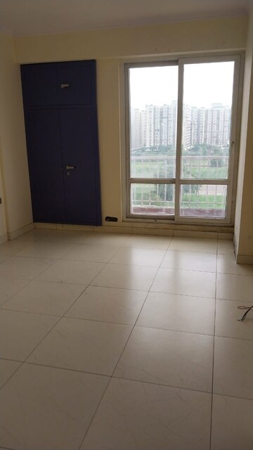 Room in 3 BHK Apartment at Value Infra Meadows Vista1, Raj Nagar Extension – for Sale