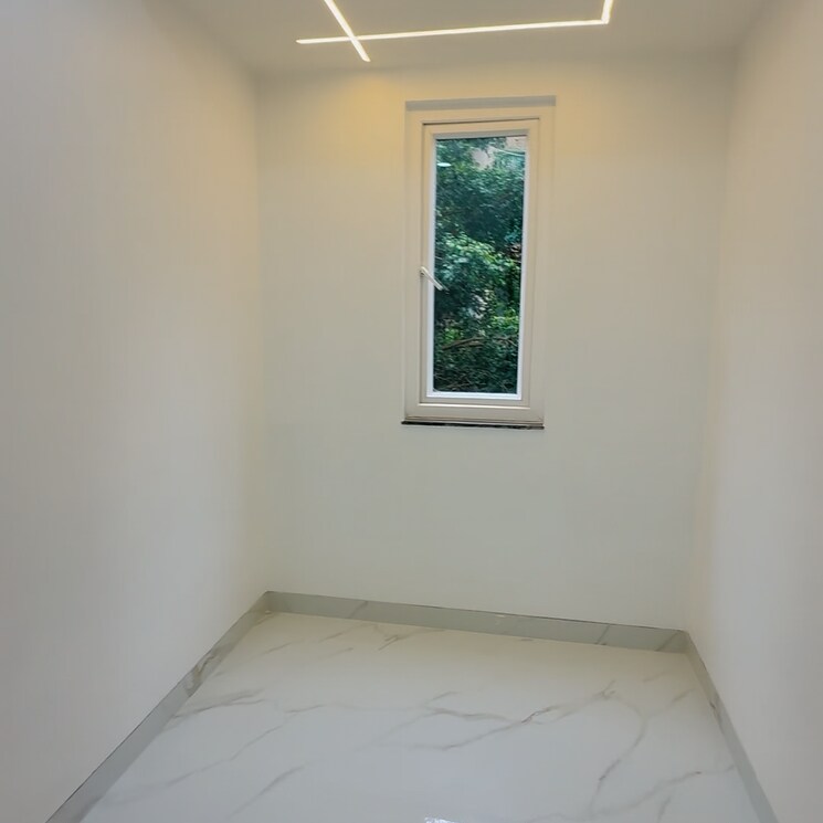 Room, greater kailash ii 4 Bedroom 5500 Sq.Ft. Apartment In Greater Kailash ii Delhi 9045135