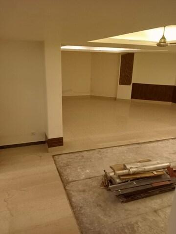 Bedroom in  Office Space at Lajpat Nagar Iii – for Rent