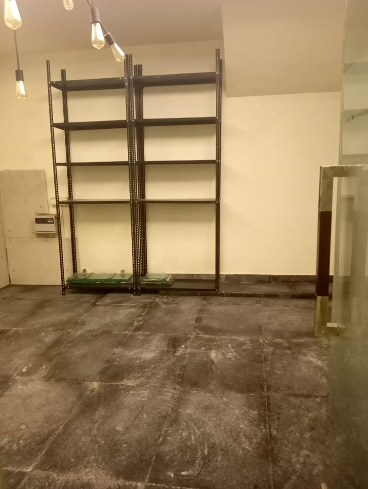 Room, lajpat nagar iii Commercial Office Space 4000 Sq.Ft. In Lajpat Nagar Iii Delhi 9045191