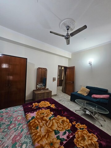 Bedroom in 1 BHK Builder Floor at Sector 7 – for Rent