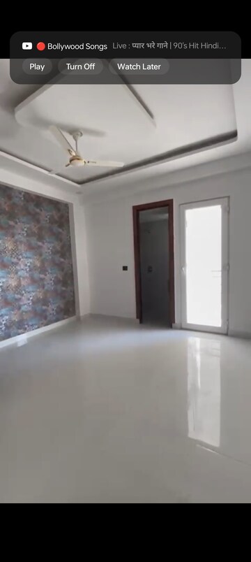Room in 3 BHK Builder Floor at Knowledge Park V Greater Noida – for Rent