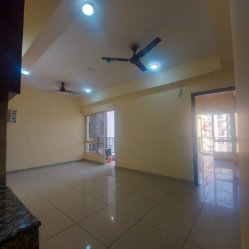 Room in 3 BHK Apartment at Panchsheel Hynish, Sector 1 Greater Noida – for Rent
