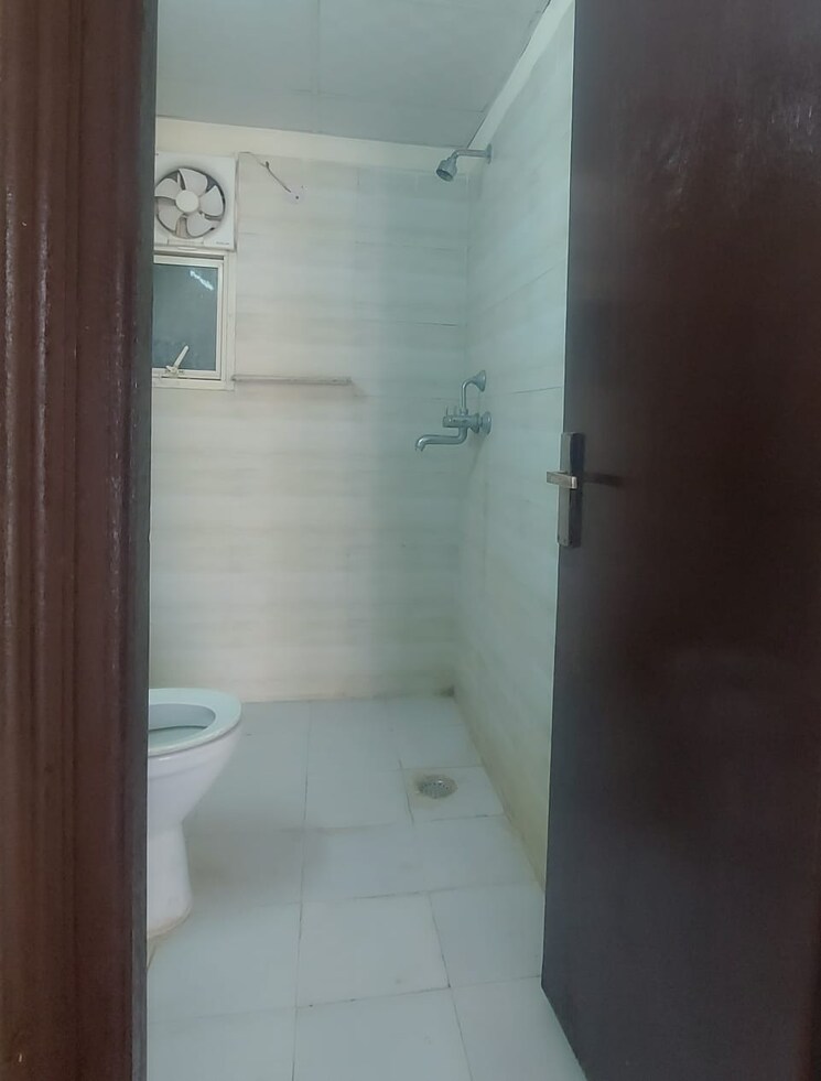 Bathroom, panchsheel-hynish 3 Bedroom 742 Sq.Ft. Apartment In Sector 1 Greater Noida Greater Noida 9045220