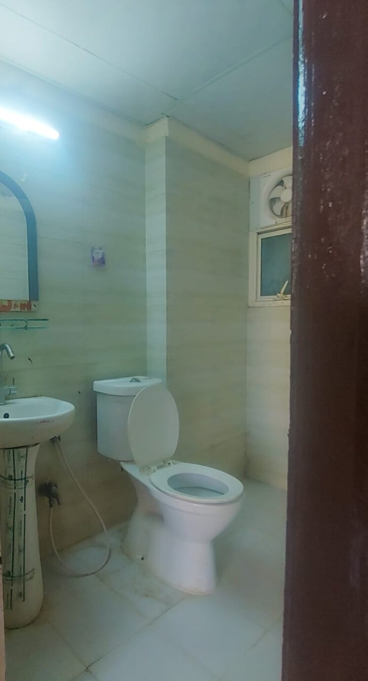 Bathroom, panchsheel-hynish 3 Bedroom 742 Sq.Ft. Apartment In Sector 1 Greater Noida Greater Noida 9045220