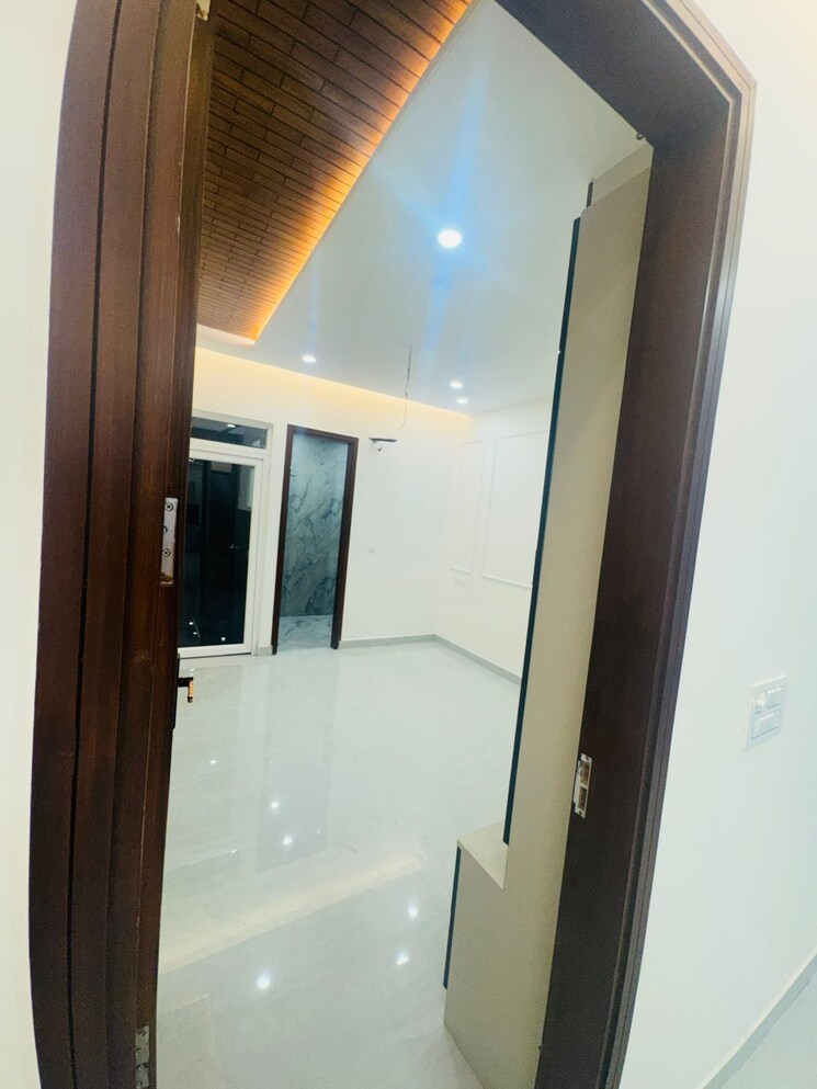 Room, maya-green-lotus-saksham 3 Bedroom 1942 Sq.Ft. Apartment In International Airport Road Zirakpur 9045228