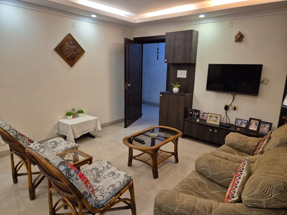 2 BHK Apartment For Sale in Unimark Sherwood Estate