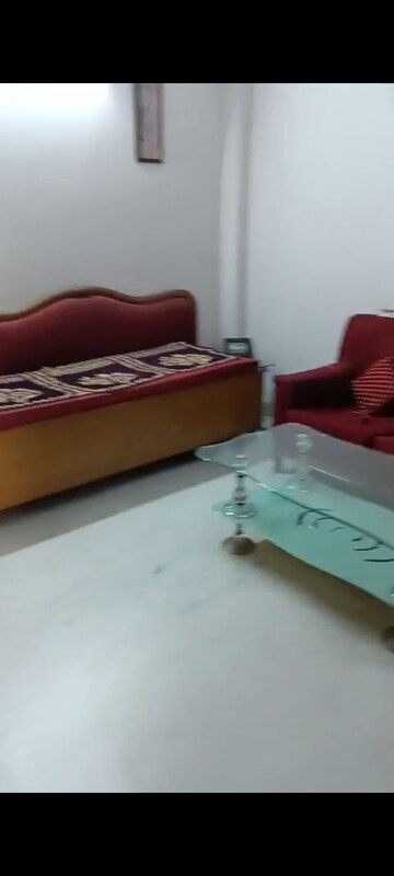 Furnished Amenities in 2 BHK Builder Floor at Lajpat Nagar – for Rent