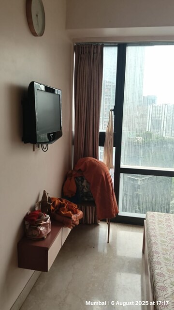 Furnished Amenities in 3 BHK Apartment at Lodha The Park, Worli – for Rent