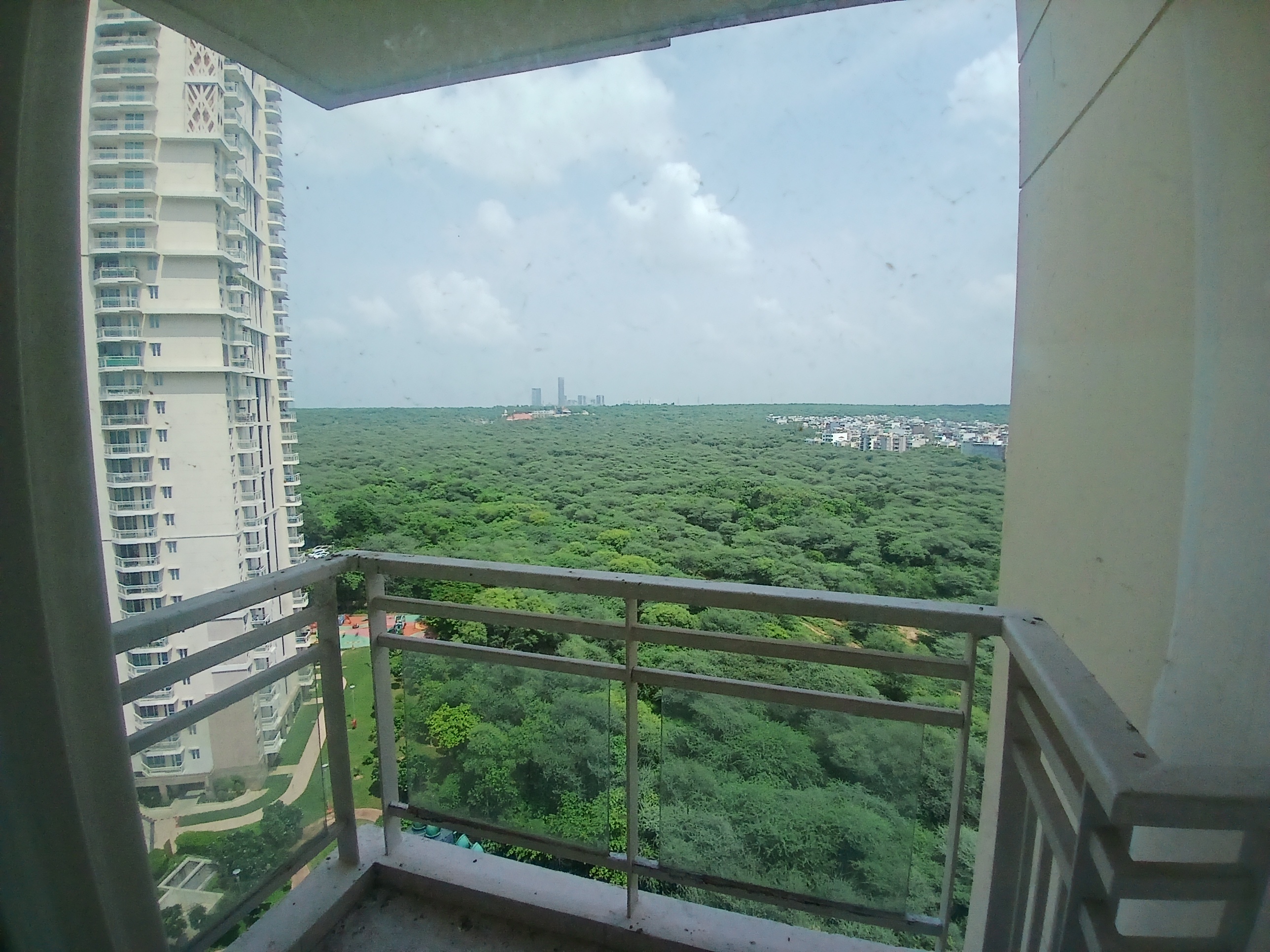 3 BHK + Servant Room 1984 Sq.Ft. Apartment in DLF Park Place
