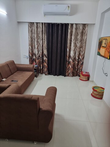 Team Area in 2 BHK Apartment at Adani Aster Neo, Shantigram – for Rent