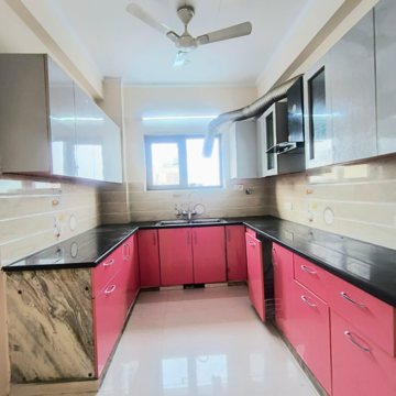 Kitchen in 2.5 BHK Builder Floor at Sector 23 – for Rent