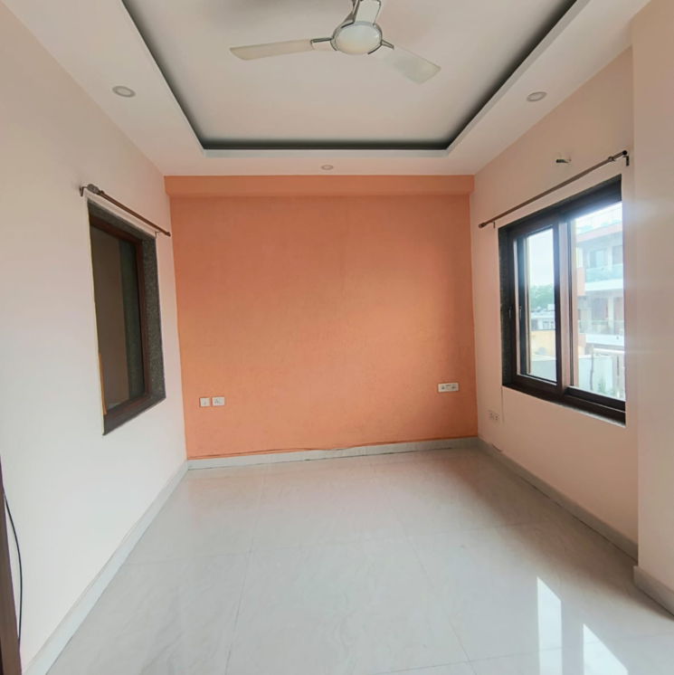 Room, sector 23 2.5 Bedroom 1200 Sq.Ft. Builder Floor In Sector 23 Gurgaon 9045416
