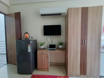 Furnished Amenities in Studio Builder Floor at Sector 46 – for Rent