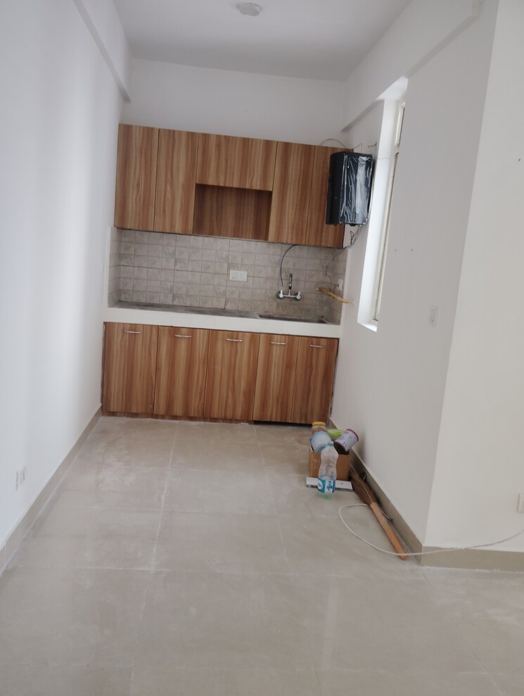 Kitchen, suncity-avenue-76 2 Bedroom 735 Sq.Ft. Apartment In Sector 76 Gurgaon 9045463