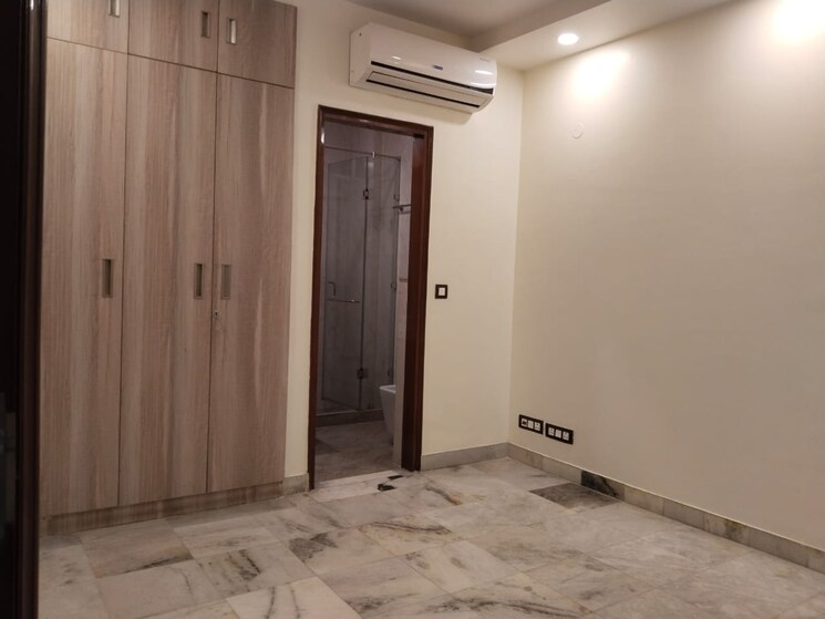 Room, freedom fighters enclave 3 Bedroom 1400 Sq.Ft. Builder Floor In Freedom Fighters Enclave Delhi 9045435