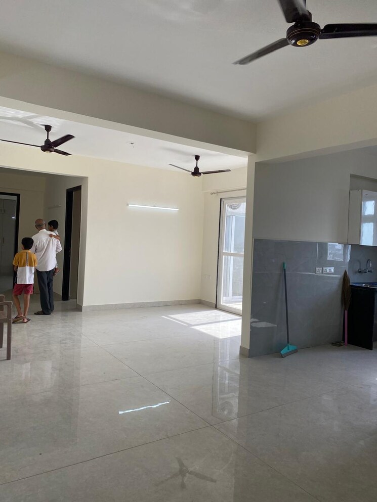 Room, emerald-green 5 Bedroom 3500 Sq.Ft. Apartment In Sector 52 Gurgaon 9045508