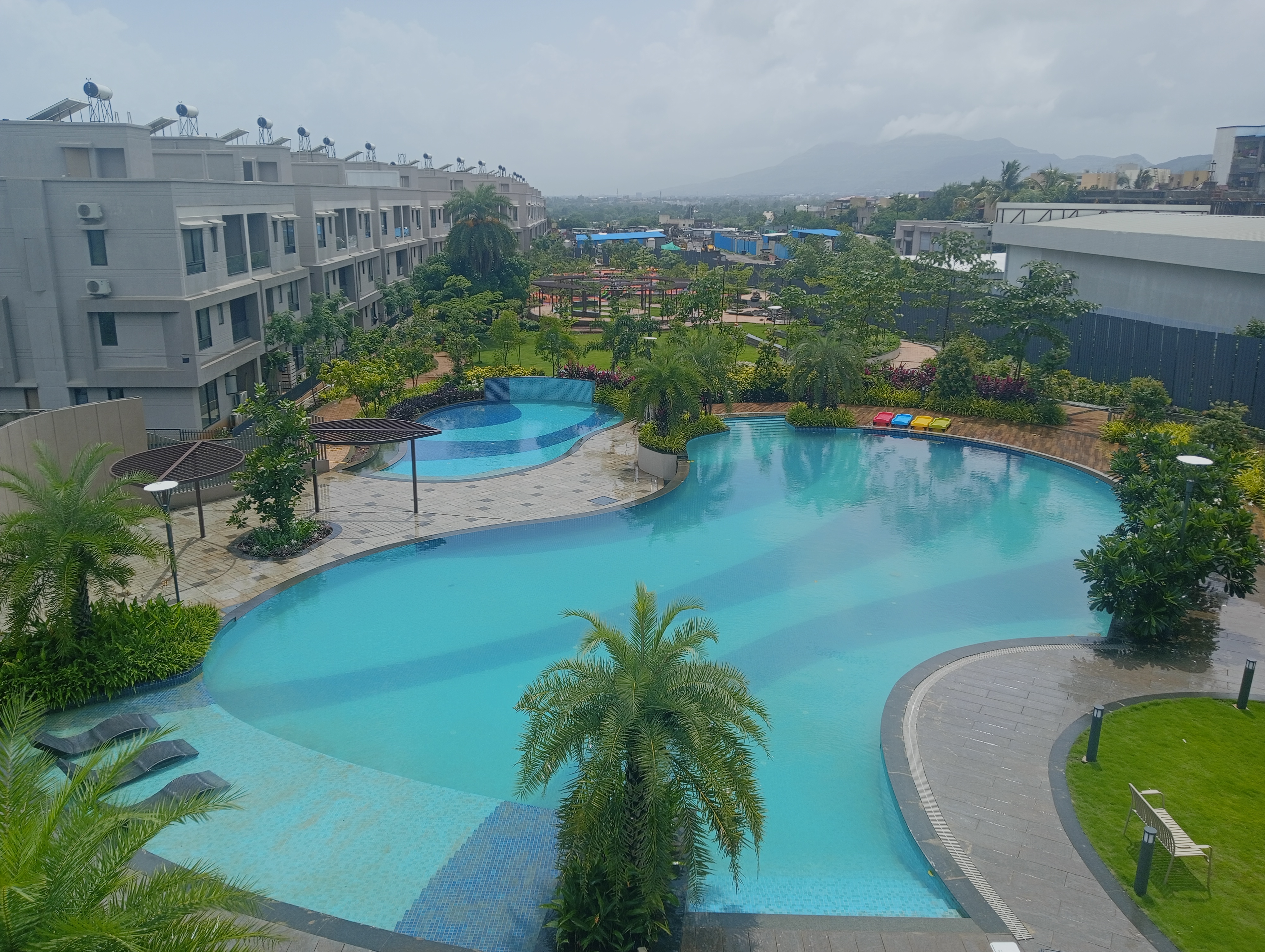 3 BHK + Servant Room Villa For Sale in Supreme Villagio