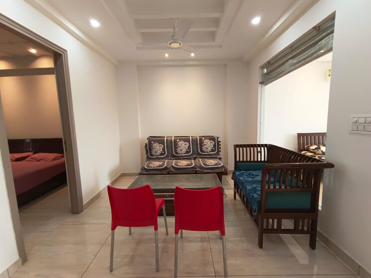 Living Room, palam 2 Bedroom 93 Sq.Yd. Builder Floor In Palam Delhi 9045502