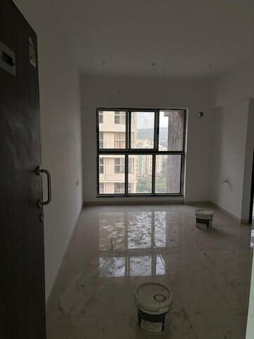 Room in 2 BHK Apartment at UK Iridium, Kandivali East – for Sale