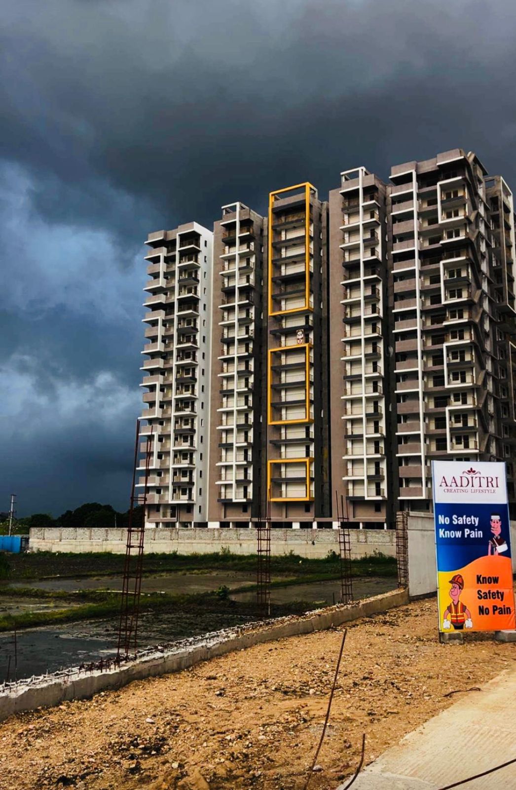 2 BHK + Study Room 1125 Sq.Ft. Apartment in Aaditris Empire Apartments