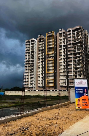 2 BHK Apartment For Sale in Aaditris Empire Apartments, Velmala