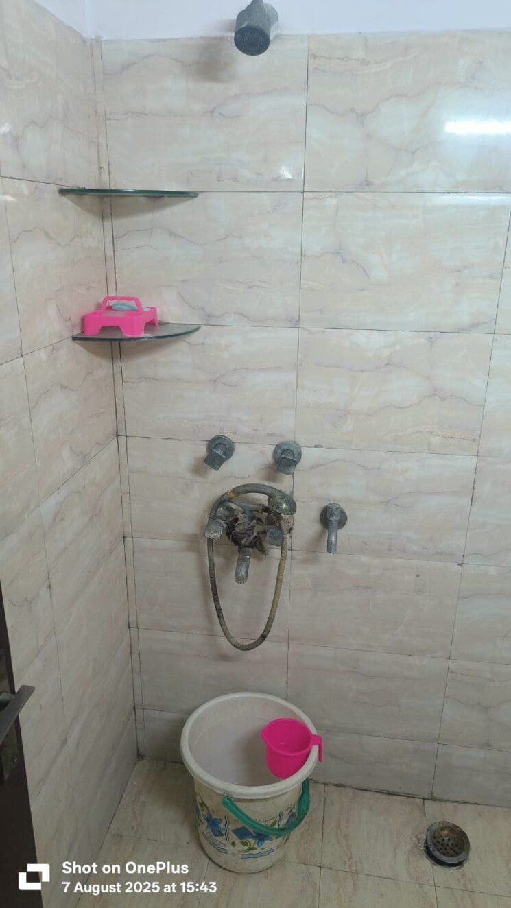 Bathroom, malviya nagar 1 Bedroom 500 Sq.Ft. Builder Floor In Malviya Nagar Delhi 9045607