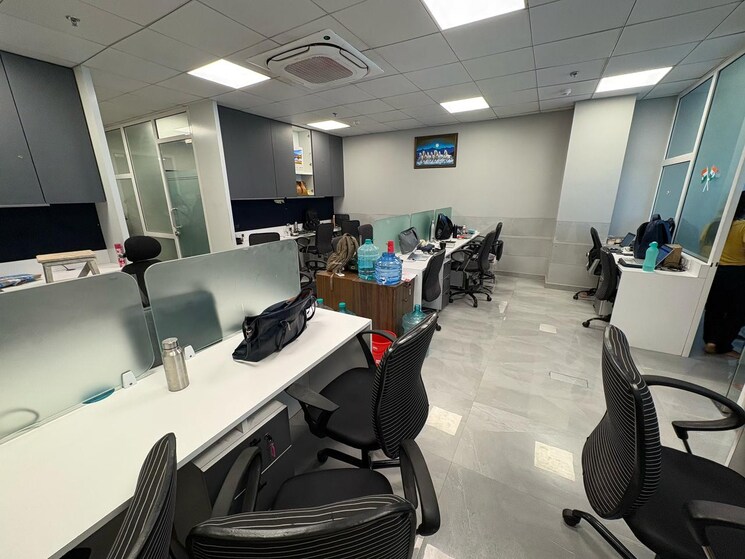 Team Area, omkar-the-summit-business-bay Commercial Office Space 1000 Sq.Ft. In Andheri East Mumbai 9045642