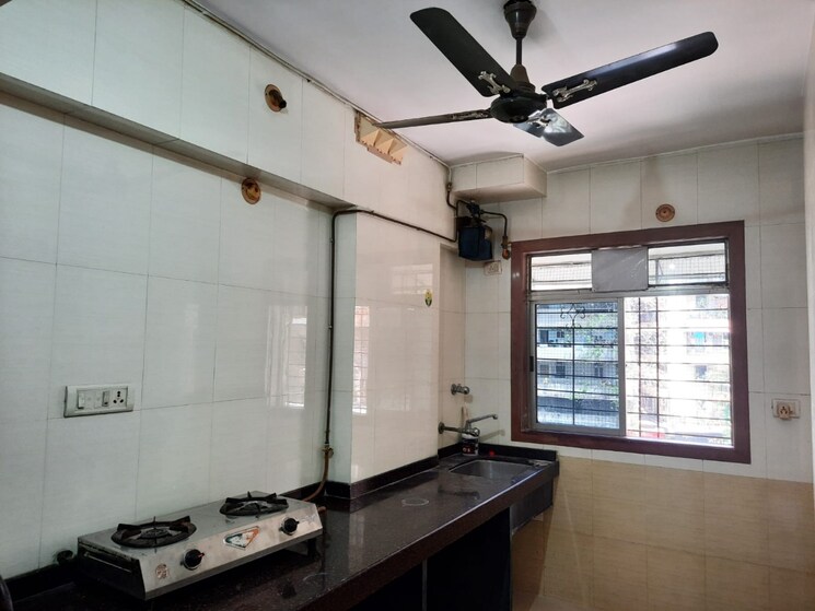 Kitchen, maneesha 2 Bedroom 700 Sq.Ft. Apartment In Naupada Thane 9045680