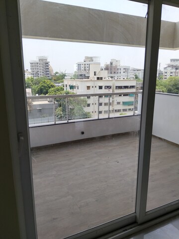 Balcony in 3 BHK Builder Floor at Dharampeth – for Rent