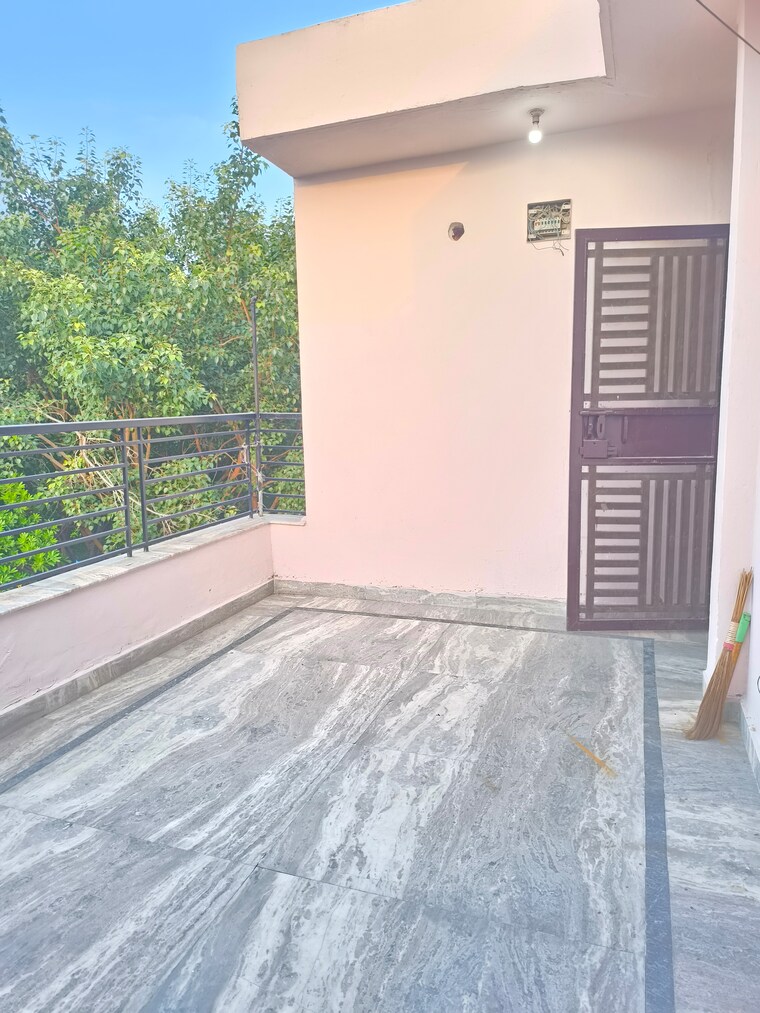 Exterior View, vasant kunj 3 Bedroom 1400 Sq.Ft. Apartment In Vasant Kunj Delhi 9045823