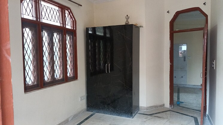 Room, vaishali sector 2 3 Bedroom 1150 Sq.Ft. Builder Floor In Vaishali Sector 2 Ghaziabad 9045870