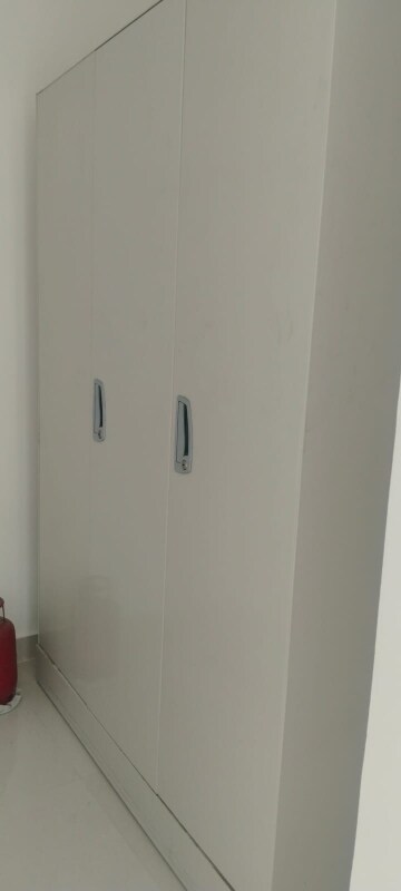 Room in 3 BHK Apartment at Puri Pranayam, Sector 82 – for Rent