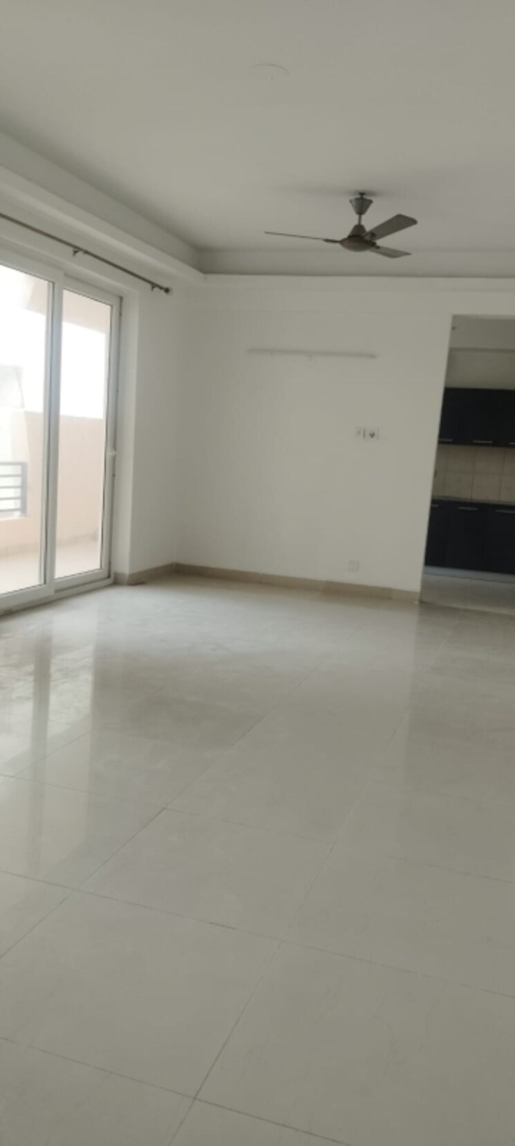 Room, puri-pranayam 3 Bedroom 1857 Sq.Ft. Apartment In Sector 82 Faridabad 9045901