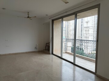 Room in 2.5 BHK Apartment at Hiranandani Estate Flamingo, Ghodbunder Road – for Rent