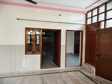 Room in 2 BHK Villa at Avas Vikas Colony – for Rent