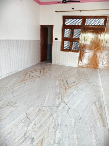 Room in 2 BHK Villa at Avas Vikas Colony – for Rent