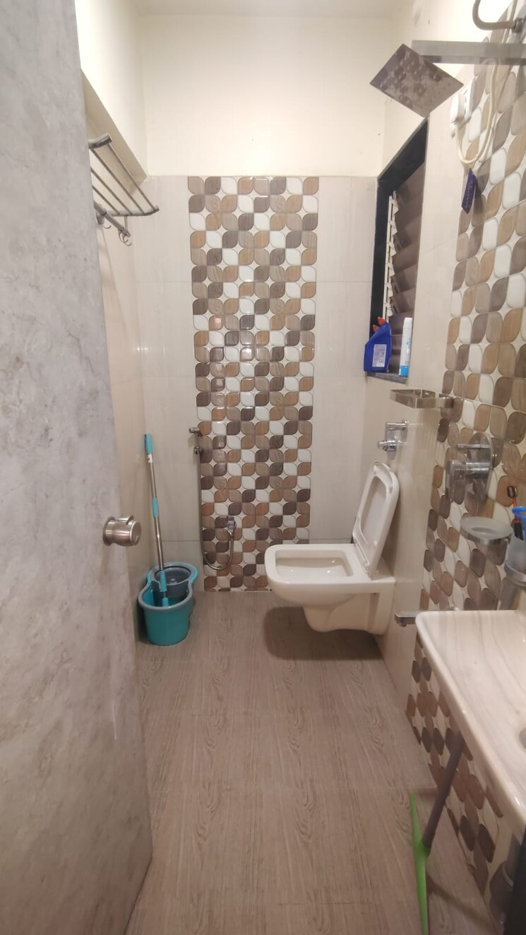 Bathroom, silicon-park 1 Bedroom 450 Sq.Ft. Apartment In Malad West Mumbai 9045926