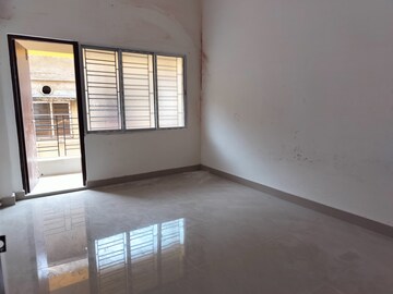 Room in 2 BHK Apartment at Sodepur – for Sale