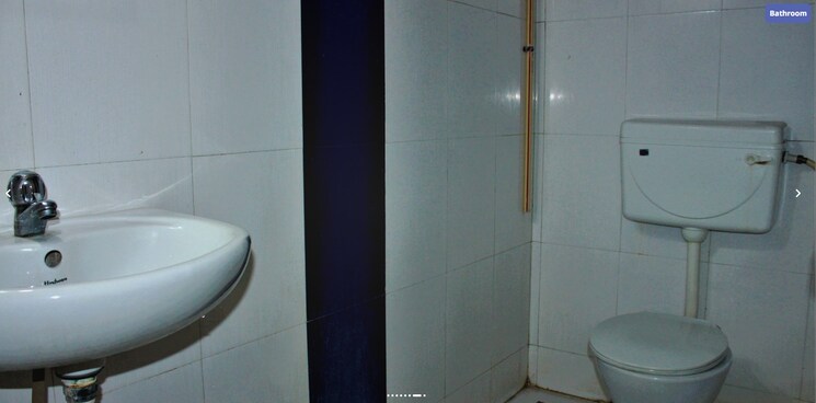Bathroom, airoli sector 20 Pg For Boys In Airoli Sector 20 9045775