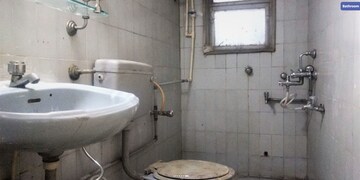 Bathroom in  Pg at Airoli Sector 20 – for Rent