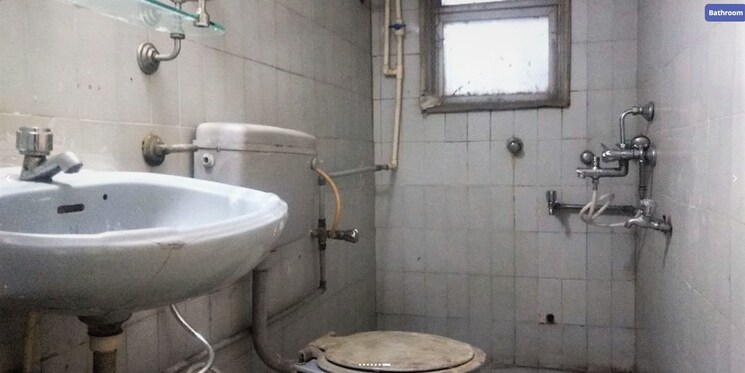 Bathroom, airoli sector 20 Pg For Boys In Airoli Sector 20 9045775