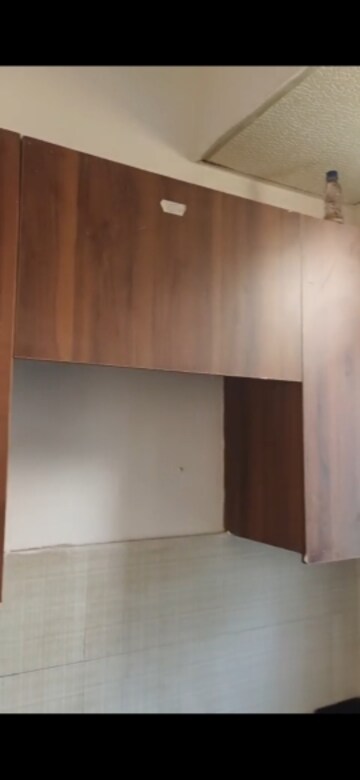 Room in 3 BHK Apartment at BPTP Park Elite Premium, Sector 84 – for Rent